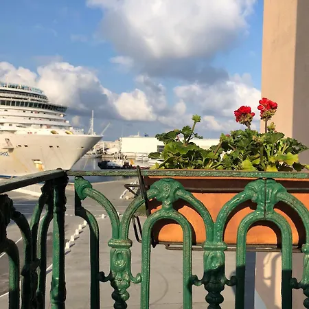 Relax In Darsena - דירה סאבונה